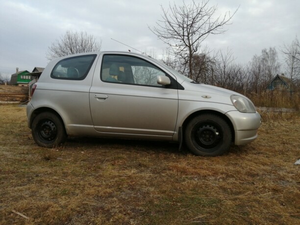 Toyota Yaris I (P1), 2000 г.