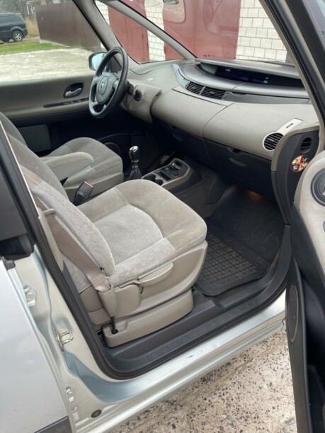 Renault Espace IV, 7 мест, 2003 г.