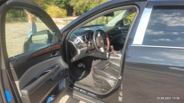 Cadillac SRX II, 2011 г.