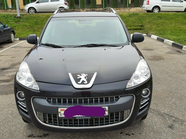Peugeot 4007, 7 мест, 2010 г.