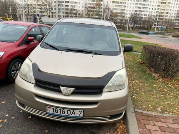 Toyota Sienna II (XL20), 7 мест, 2004 г.