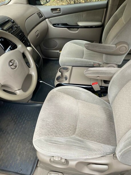 Toyota Sienna II (XL20), 7 мест, 2004 г.
