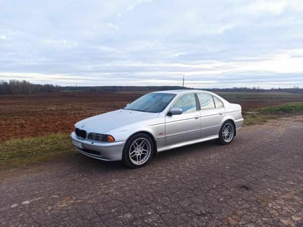 BMW 5 серия E39, 2001 г.