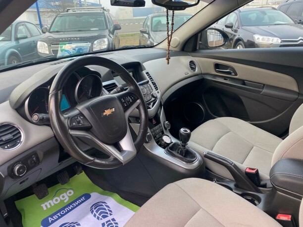 Chevrolet Cruze J300, 2011 г.