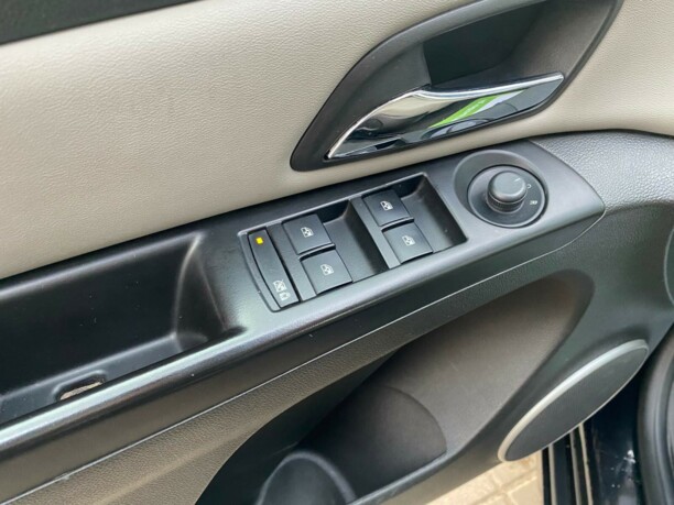 Chevrolet Cruze J300, 2011 г.