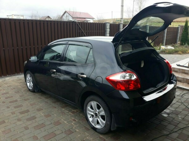 Toyota Auris I (E150) · Рестайлинг, 2010 г.