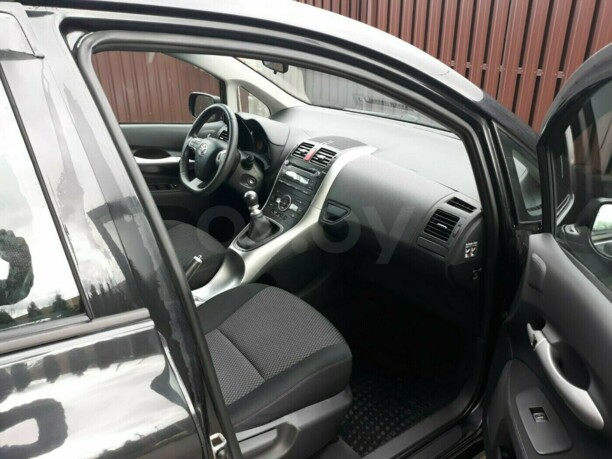 Toyota Auris I (E150) · Рестайлинг, 2010 г.