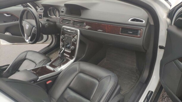 Volvo XC70 III · Рестайлинг, 2013 г.