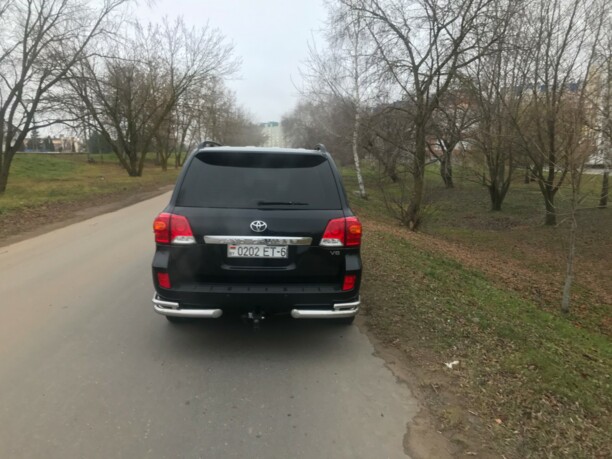 Toyota Land Cruiser J200 · Рестайлинг, 7 мест, 2012 г.