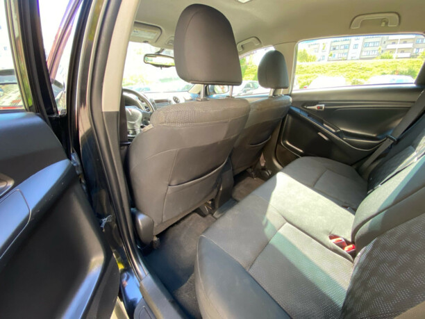 Pontiac Vibe II, 2009 г.