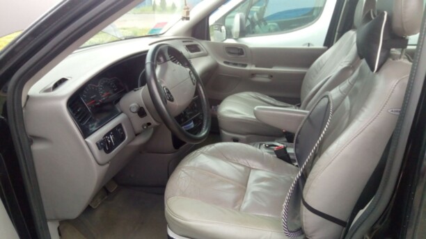Ford Windstar II, 7 мест, 1999 г.