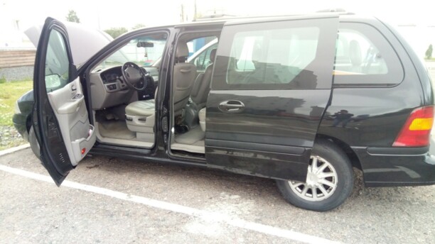 Ford Windstar II, 7 мест, 1999 г.