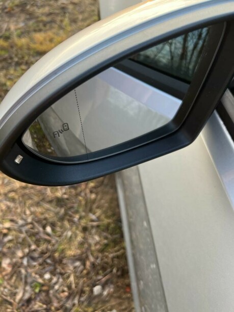 Volkswagen e-Golf VII · Рестайлинг, 2019 г.