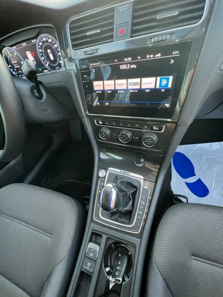 Volkswagen e-Golf VII · Рестайлинг, 2019 г.