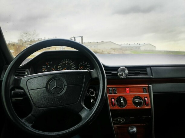 Mercedes-Benz E-Класс W124, S124, C124, A124, 1995 г.