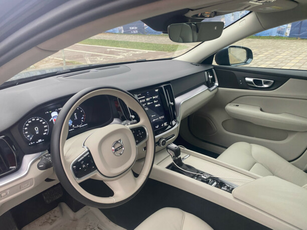 Volvo V60 II , 2019 г.