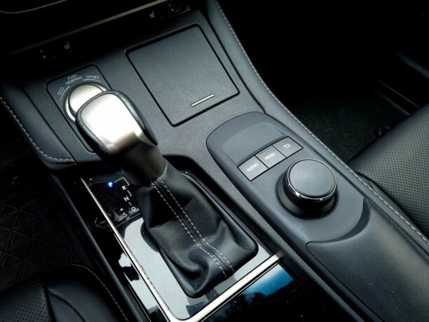 Lexus ES VI · Рестайлинг, 2015 г.