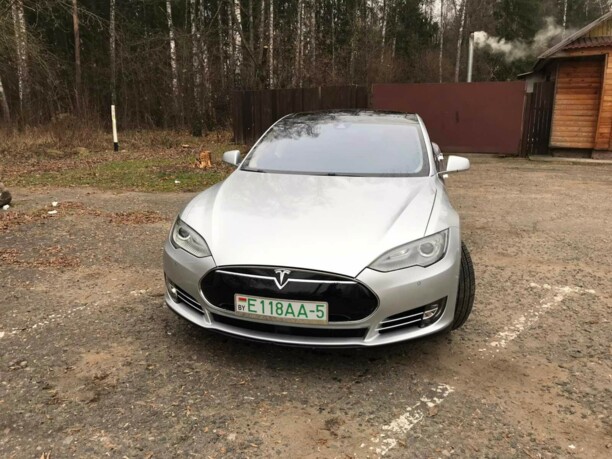 Tesla Model S I, 2015 г.