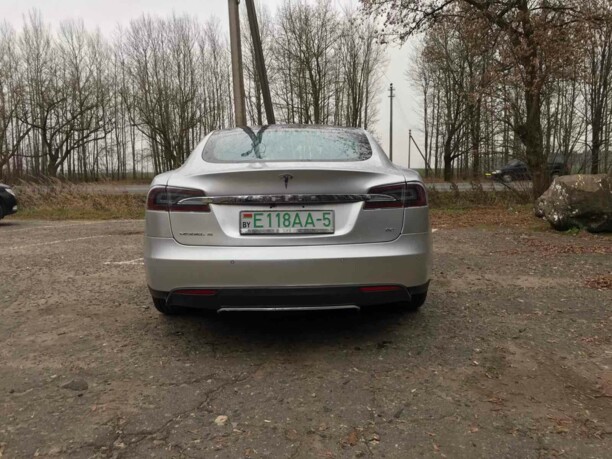 Tesla Model S I, 2015 г.