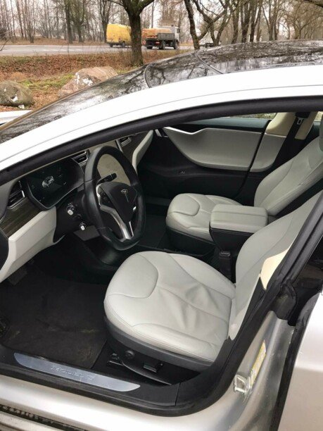Tesla Model S I, 2015 г.