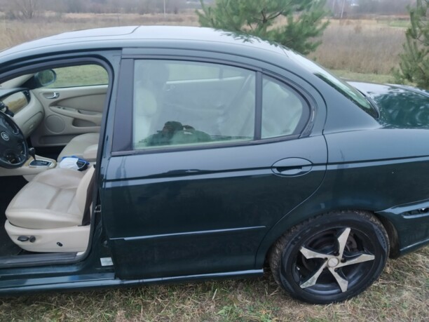Jaguar X-Type, 2001 г.