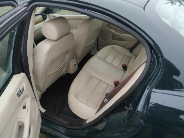 Jaguar X-Type, 2001 г.