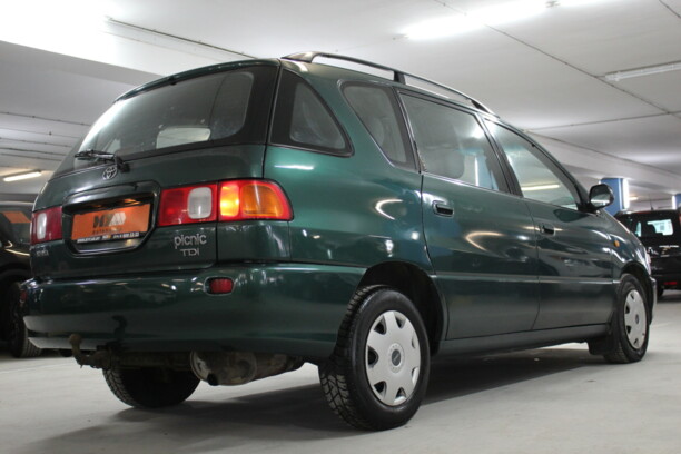 Toyota Picnic, 1999 г.