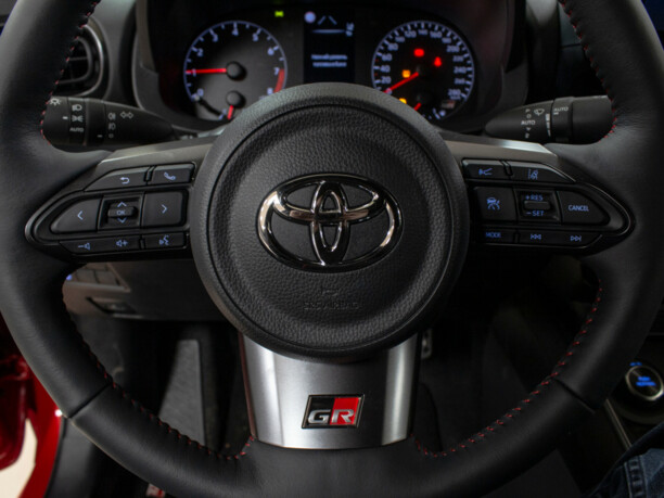 Toyota Yaris III (XP130) · 2-й рестайлинг, 2021 г.