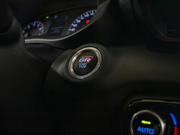 Toyota Yaris III (XP130) · 2-й рестайлинг, 2021 г.