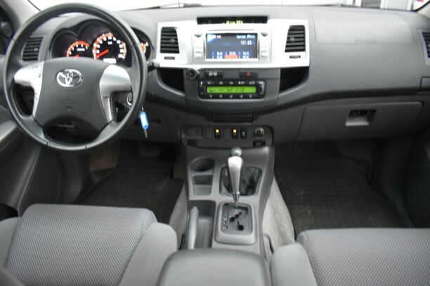 Toyota Hilux VII (AN10) · 2-й рестайлинг, 2013 г.