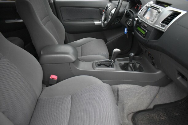 Toyota Hilux VII (AN10) · 2-й рестайлинг, 2013 г.