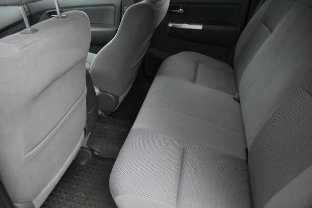 Toyota Hilux VII (AN10) · 2-й рестайлинг, 2013 г.