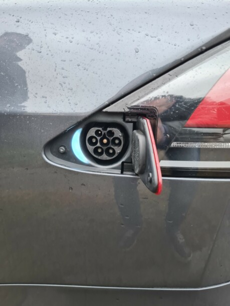 Tesla Model X, 7 мест, 2017 г.