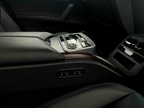 Maserati Quattroporte VI, 2013 г.