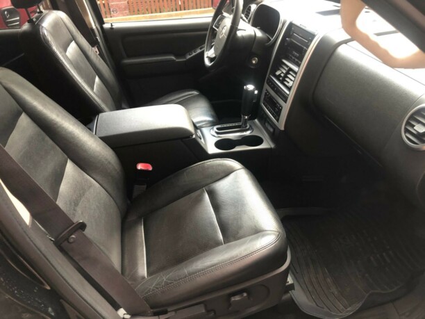 Mercury Mountaineer III, 7 мест, 2006 г.
