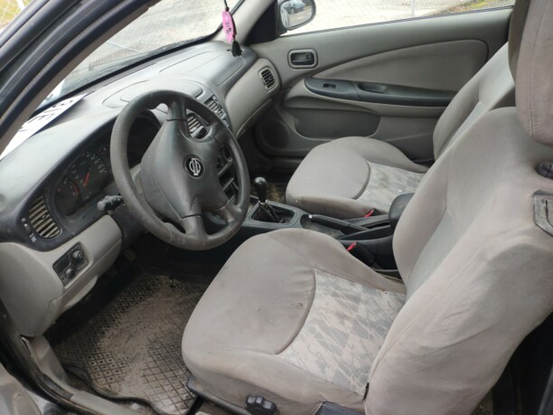 Nissan Almera II (N16), 2001 г.