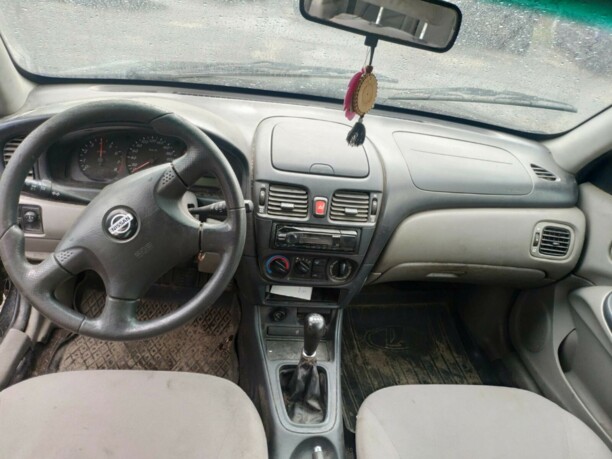 Nissan Almera II (N16), 2001 г.