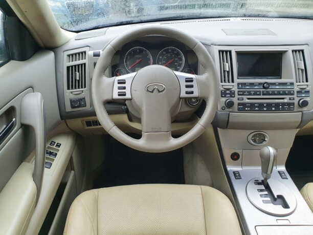 Infiniti FX I, 2004 г.