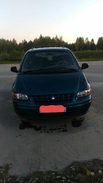 Chrysler Voyager III, 7 мест, 2000 г.