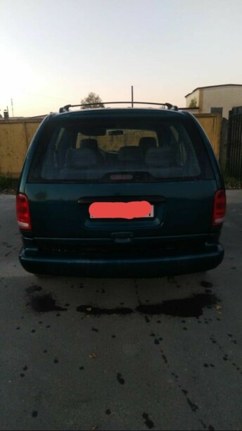 Chrysler Voyager III, 7 мест, 2000 г.