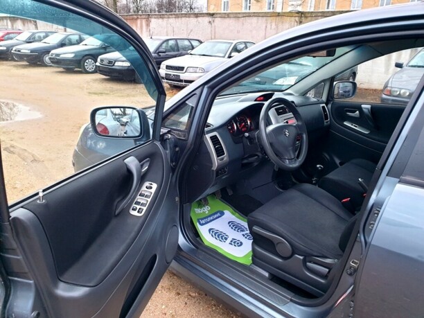 Suzuki Liana I · Рестайлинг, 2004 г.