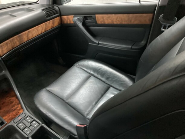 BMW 7 серия E32, 1988 г.