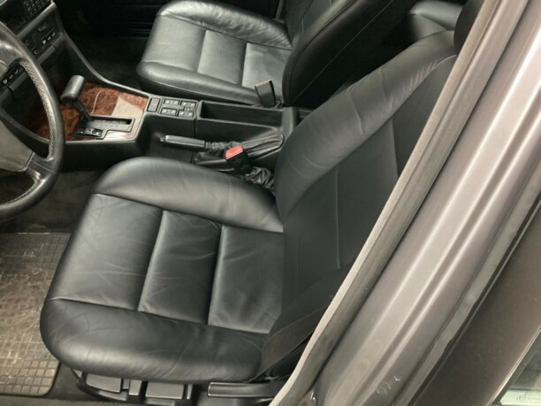 BMW 7 серия E32, 1988 г.