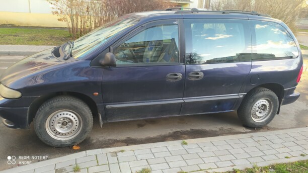 Chrysler Voyager III, 7 мест, 1999 г.