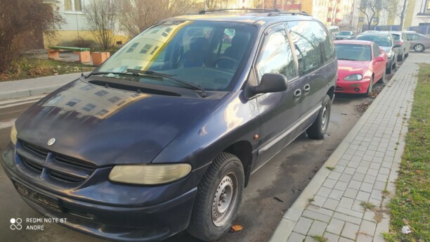 Chrysler Voyager III, 7 мест, 1999 г.