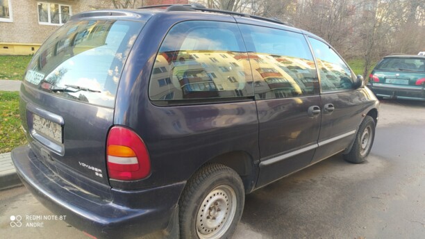 Chrysler Voyager III, 7 мест, 1999 г.