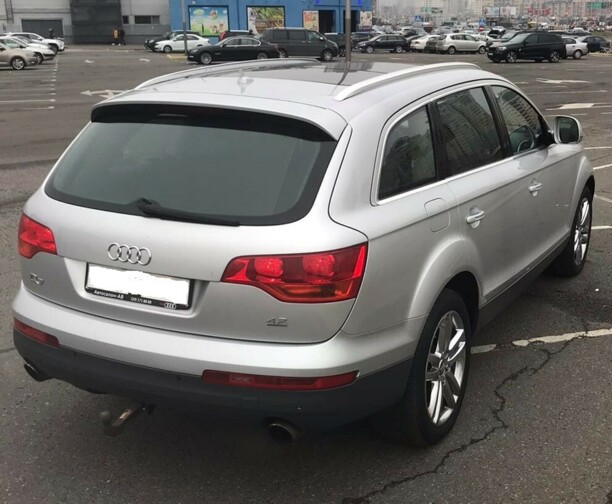 Audi Q7 4L, 7 мест, 2008 г.