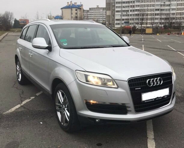 Audi Q7 4L, 7 мест, 2008 г.