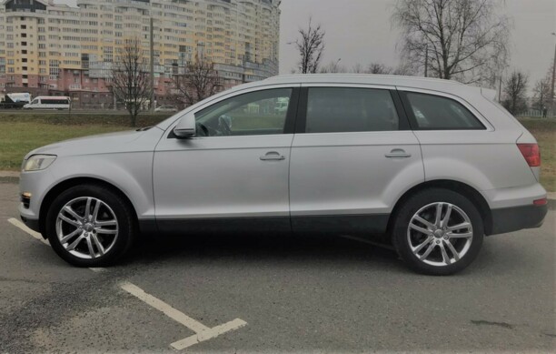 Audi Q7 4L, 7 мест, 2008 г.