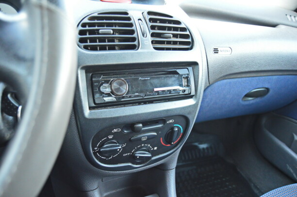 Peugeot 206 I, 2002 г.